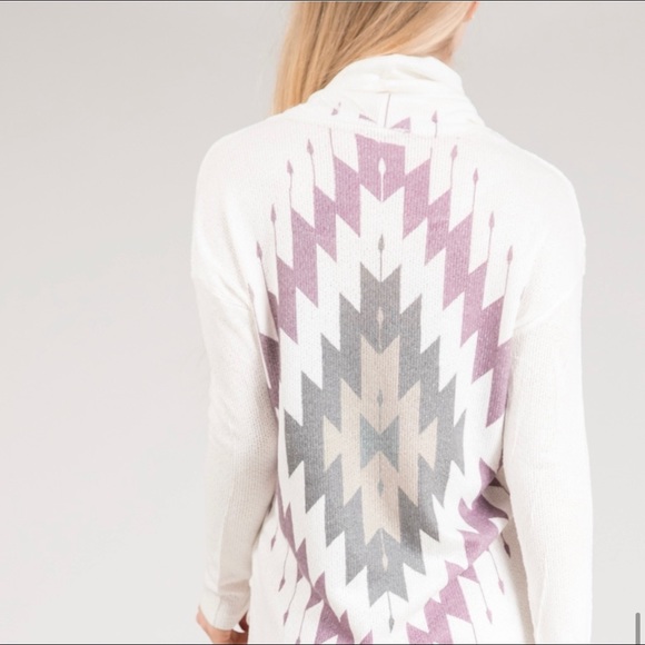 Cowl Turtle Neck Aztec Hi/Lo Sides Sweater - Picture 7 of 8